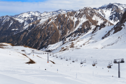 קזחסטן אלמטי חופשת סקי משפחתית